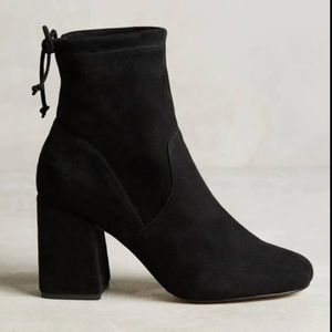 Faryl Robin Dee booties. Black. Size 7